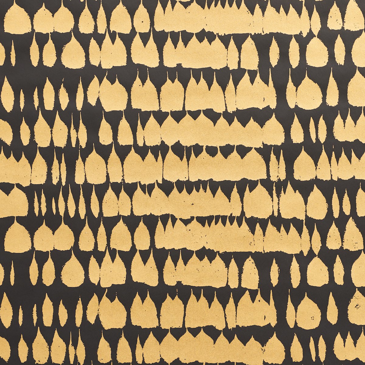 5005884.jpg QUEEN OF SPAIN GOLD Wallcovering by Schumacher - Image 1