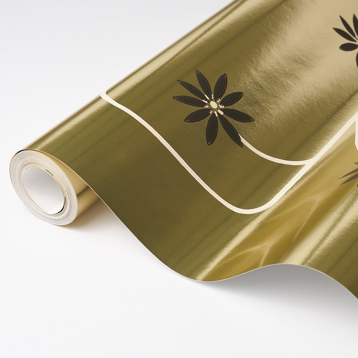 HOLLYWOOD GRAPE PALE GOLD Wallpaper by Schumacher Pale Gold