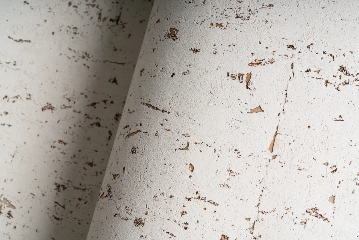 Quercus wallcovering, shown in TAK-CA07-01