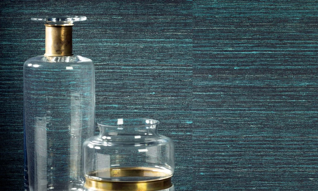 Silkx Raw wallcovering, shown in 67497