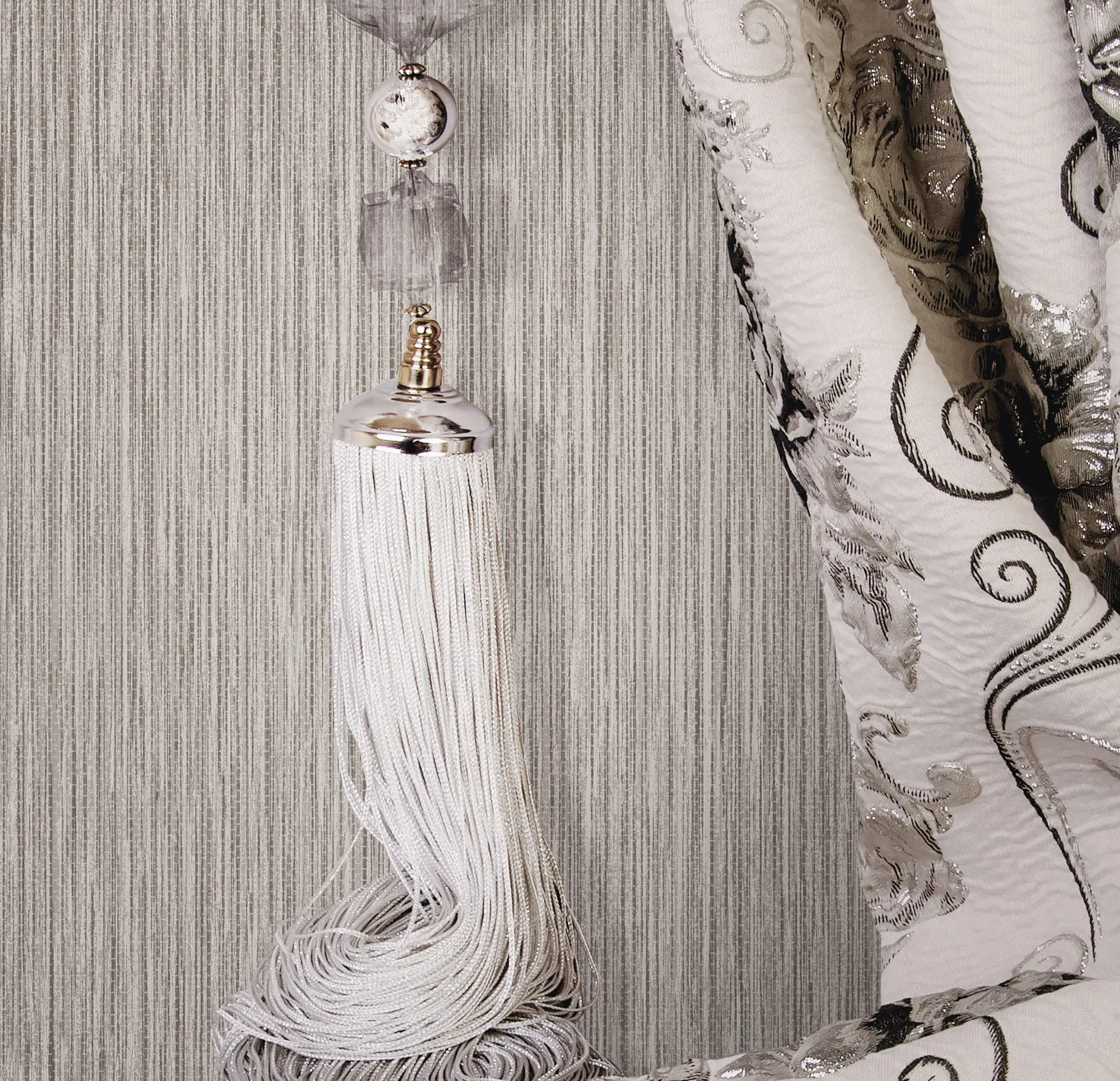 Gray Embossed Wallpaper – Jute Linen (5801-8) Gray Embossed Wallpaper – Jute Linen (5801-8)
