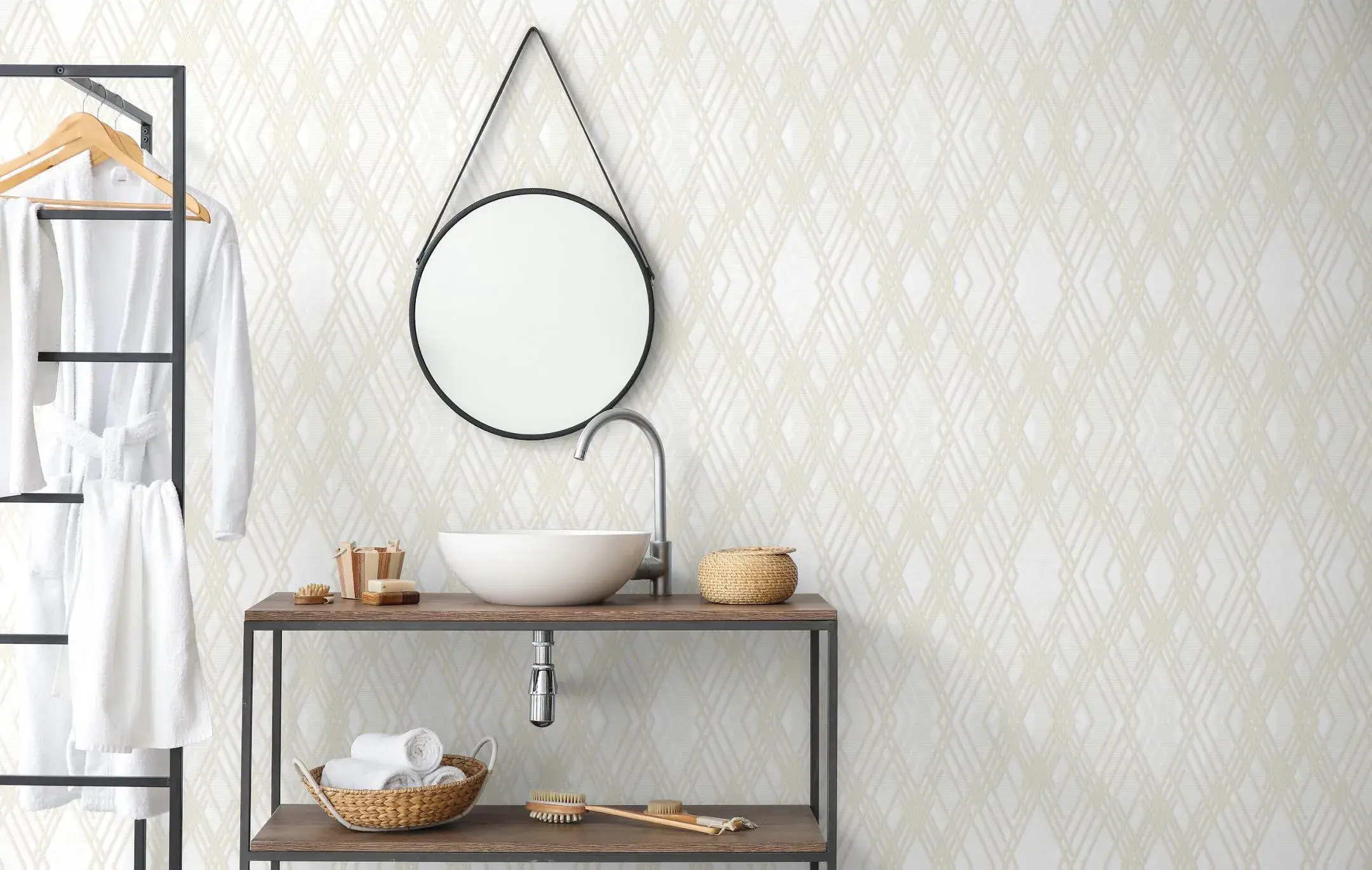 White Embossed Wallpaper – Diamond Geometry (1213-1)