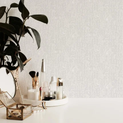 White Embossed Wallpaper – Light Reflection (23212-1)